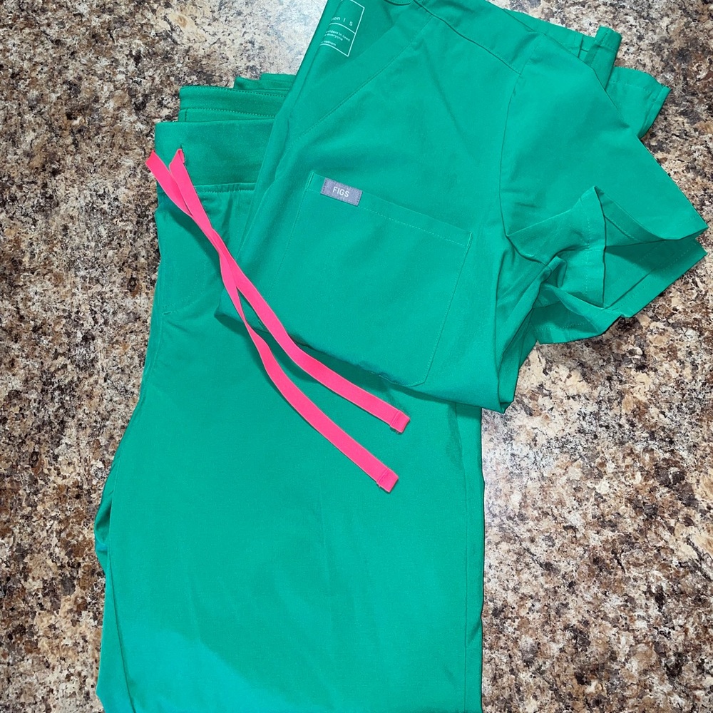 Figs Safety Green Scrubs